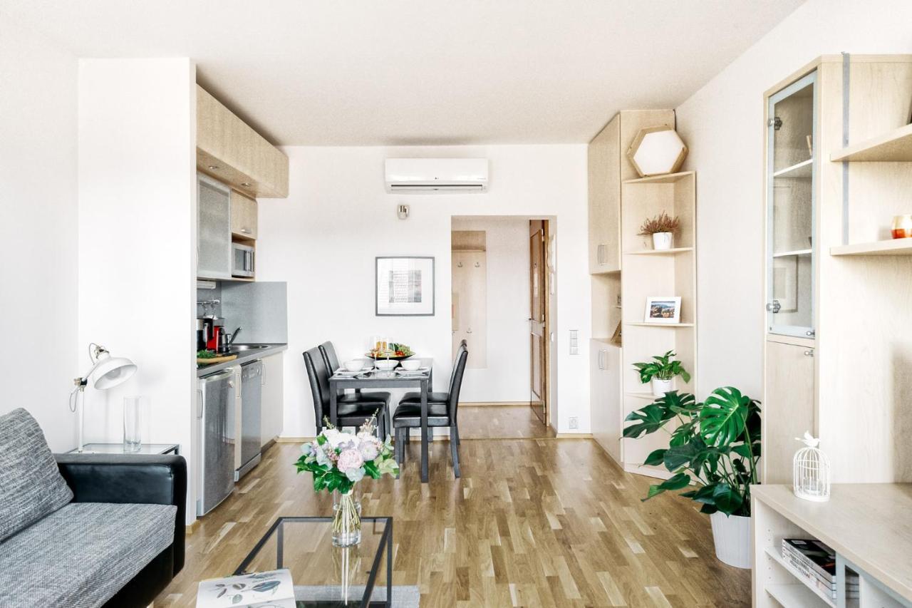 Lil Apartment With Tyn Cathedral View, Parking & Ac Praga Exterior foto
